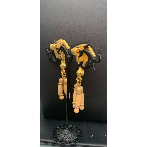 Vintage Egyptian Themed Textured Gold Tone & Wood Dangle Clip On Screw Earrings - Picture 4 of 5